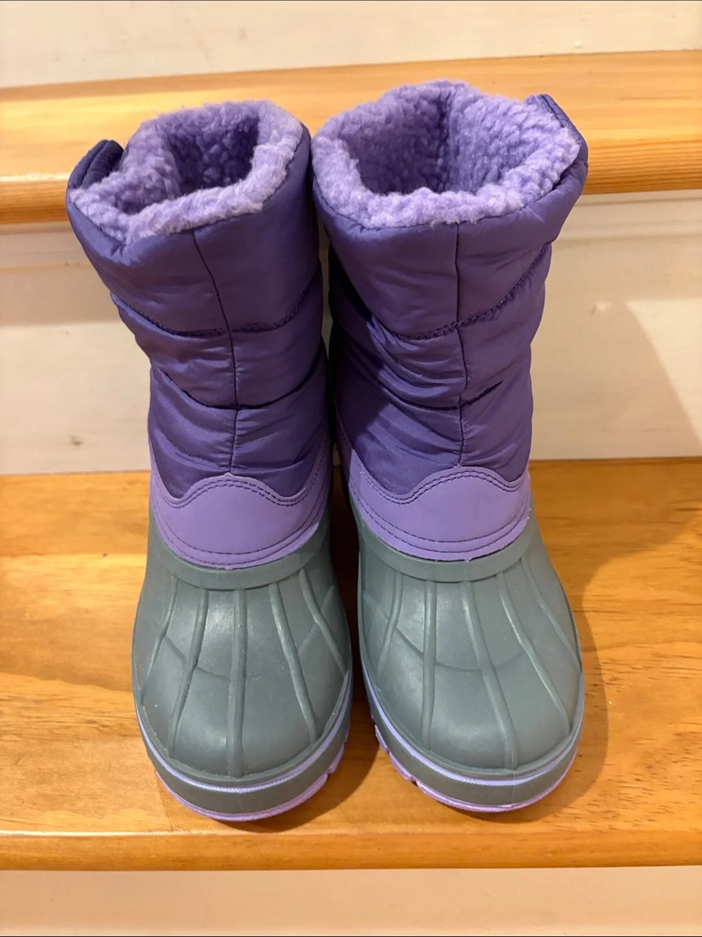 New Lands End youth 3 snow boot